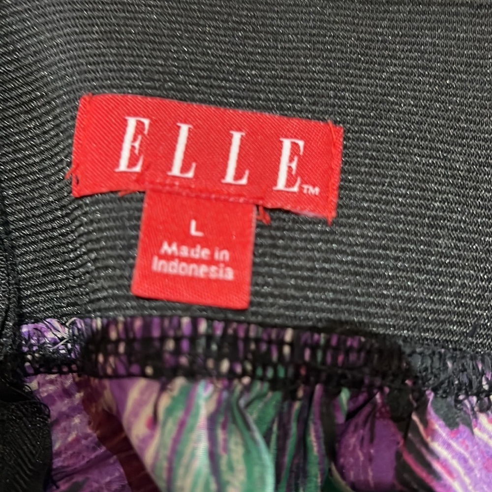 ELLE Skirt - Picture 4 of 5